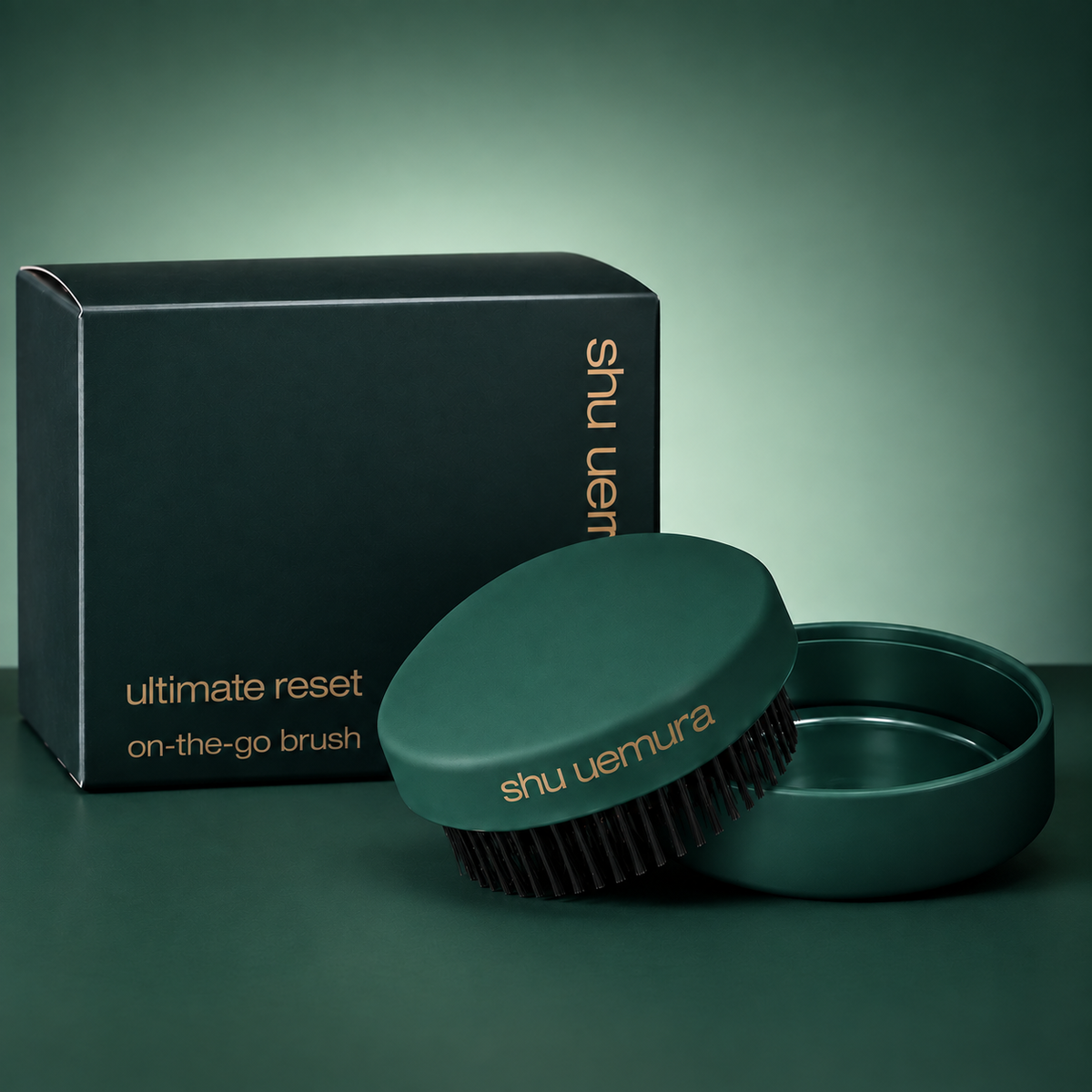 Masque sans rinçage 90 ml + Brosse pour le cuir chevelu offerte Ultimate Reset - Shu uemura